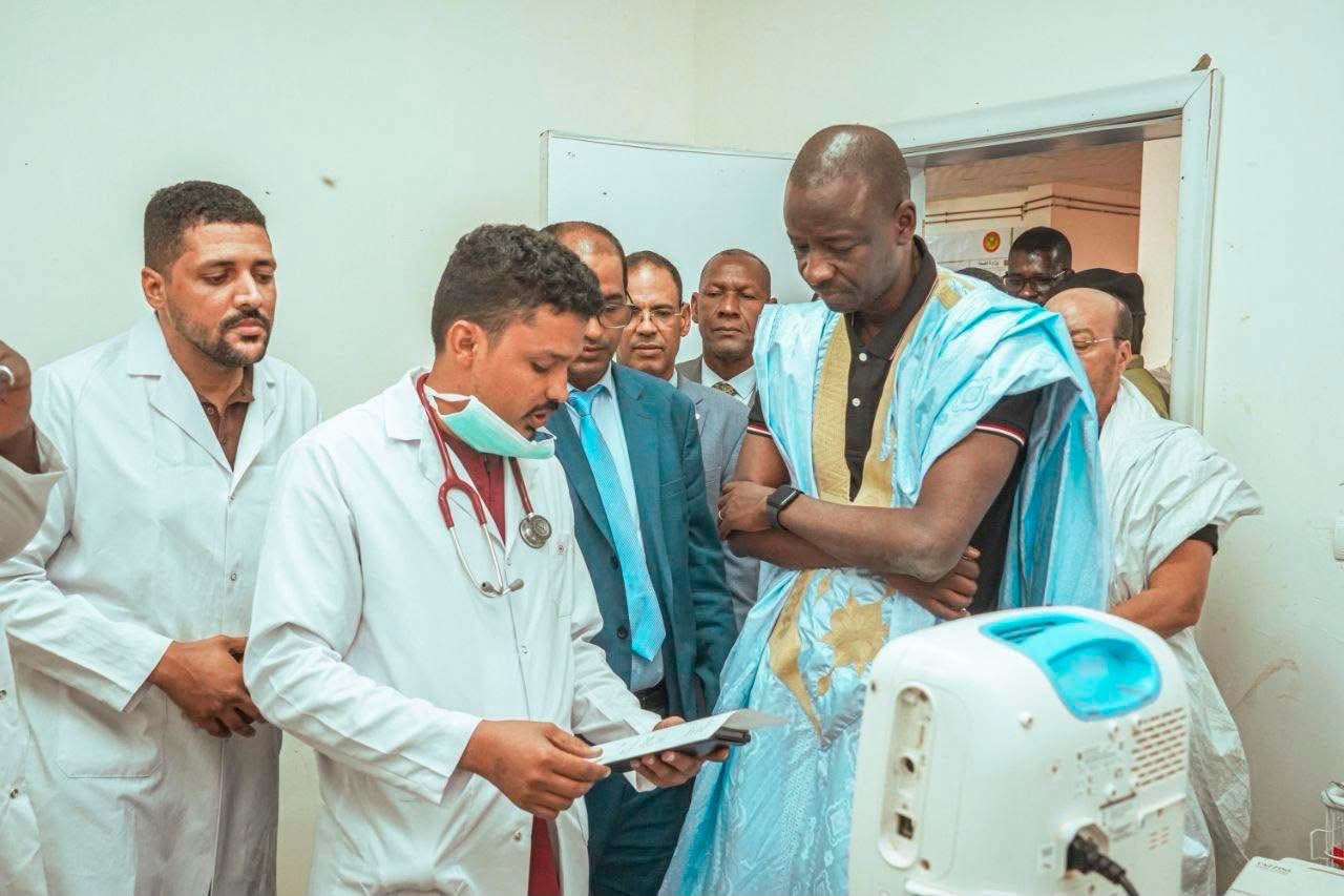 وزير الصحة يتفقد مرافق صحية بأطار ويشدد على الانضباط وجودة الخدمات