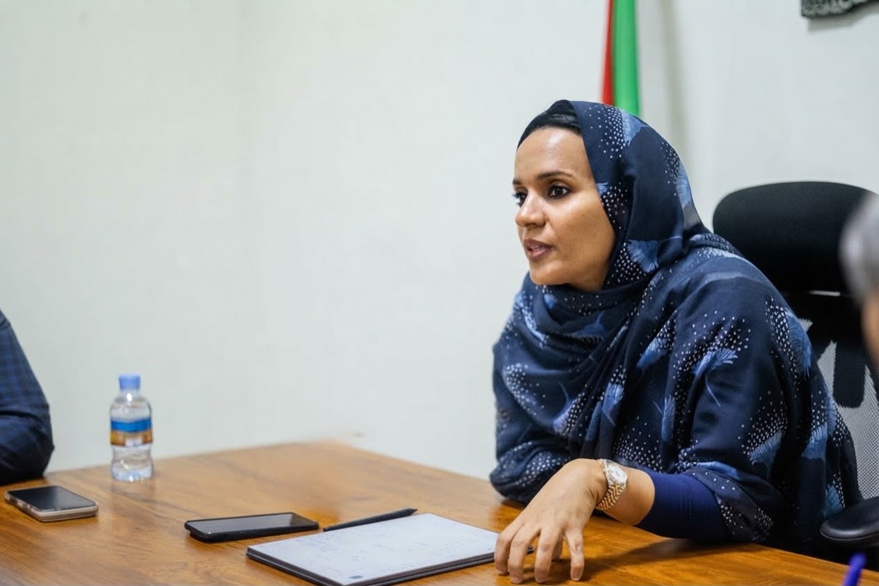 وزيرة المياه تتابع تنفيذ التزامات الرئيس خلال زيارتي آدرار وإنشيري