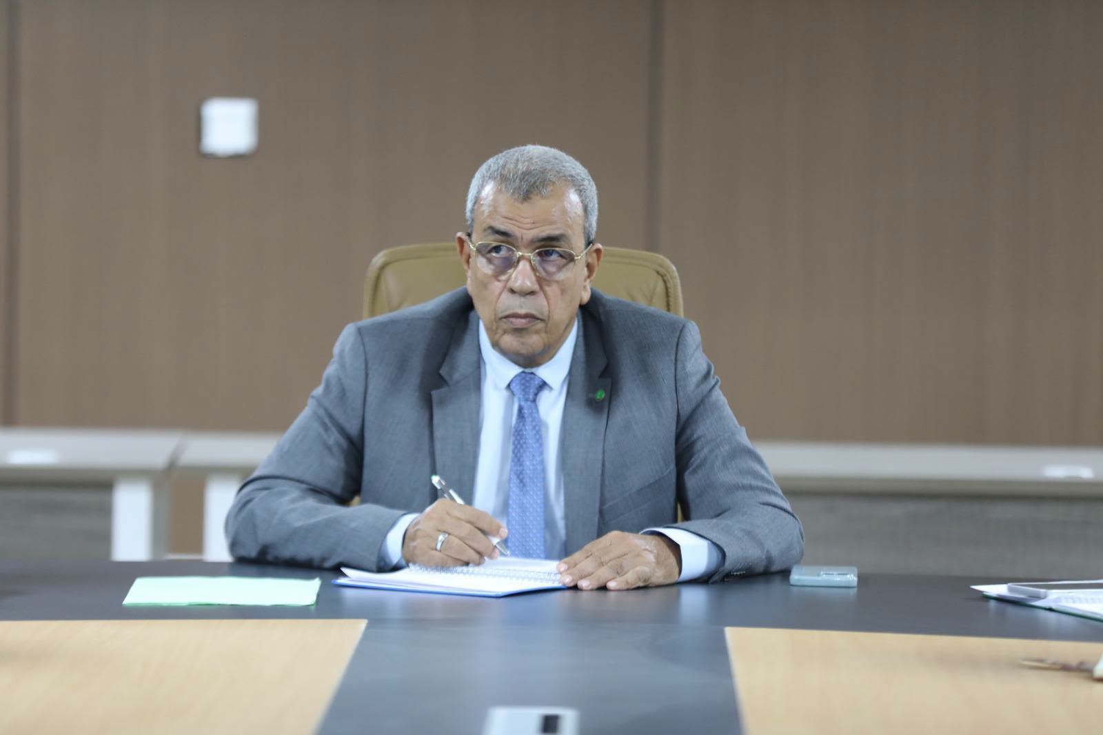 وزير الزراعة يبحث مع مزارعي الخضروات التحضير للموسم الشتوي المقبل