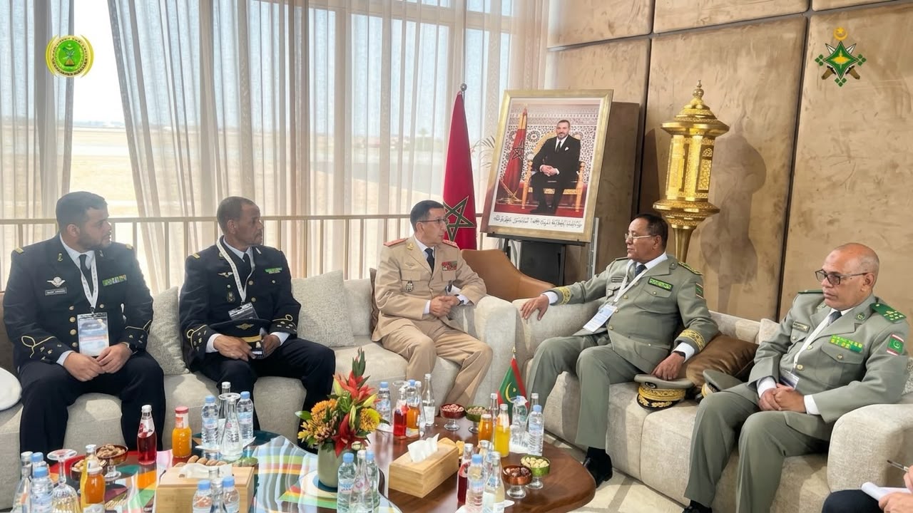 قائد الأركان الموريتاني ونظيره المغربي يبحثان تطوير التعاون العسكري