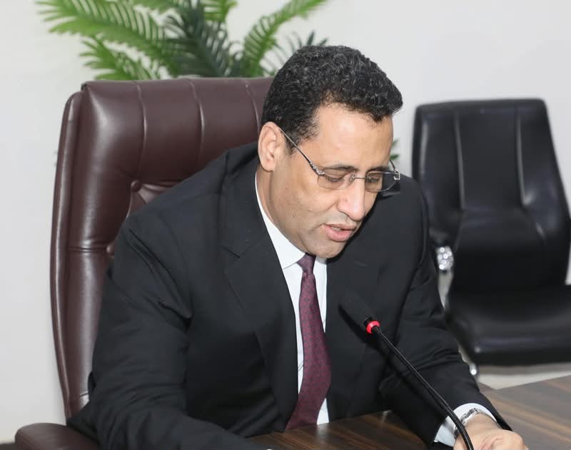ولد اجاي يودع طاقم ديوانه عقب استقالة الحكومة