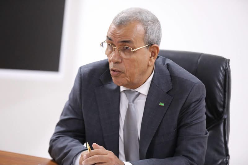 وزير الزراعة يدعو إلى تسريع الإنجاز ومضاعفة الأداء داخل القطاع